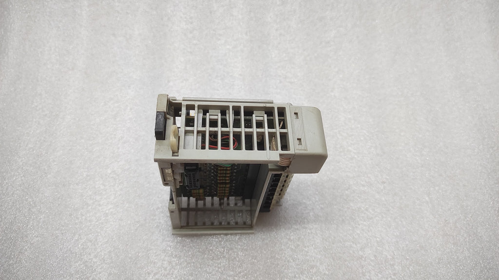 ALLEN BRADLEY CAT 1769-IQ16 COMPACT I/O MODULE