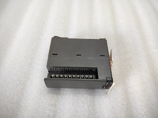 FUJI ELECTRIC NP1AX04-MR ANALOG I/O MODULE