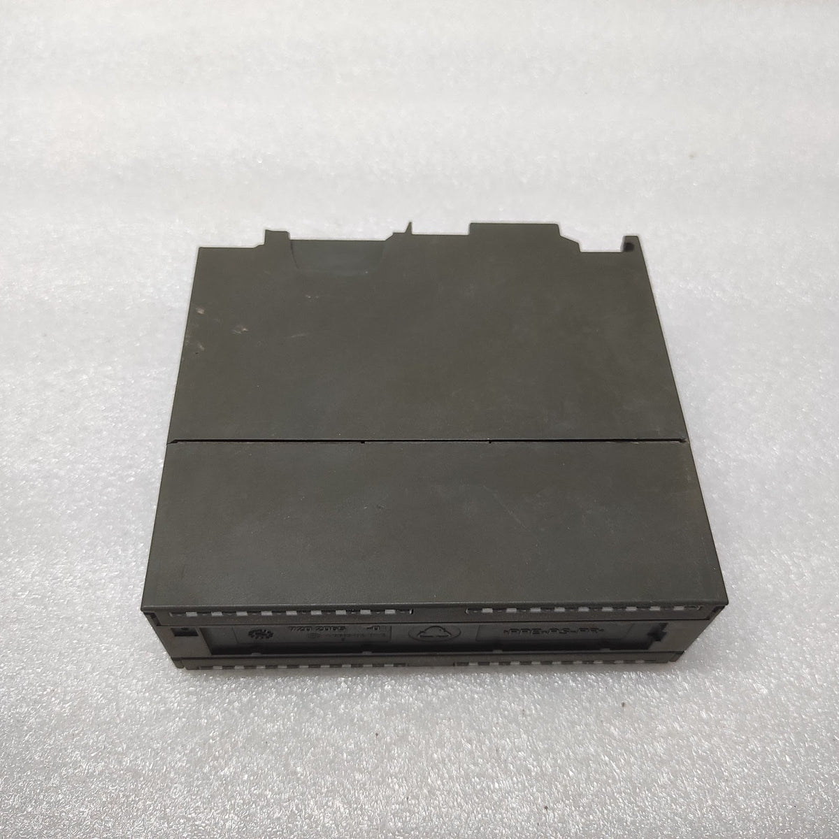 SIEMENS SM322 DIGITAL OUTPUT MODULE 6ES7 322-1BL00-0AA0