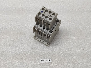 ALLEN BRADLEY CAT 700-K31Z CONTROL RELAY 100-KFA40E COIL VOLTAGE 110V