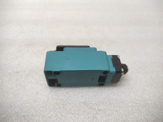 HONEYWELL GLAC20B LIMIT SWITCH