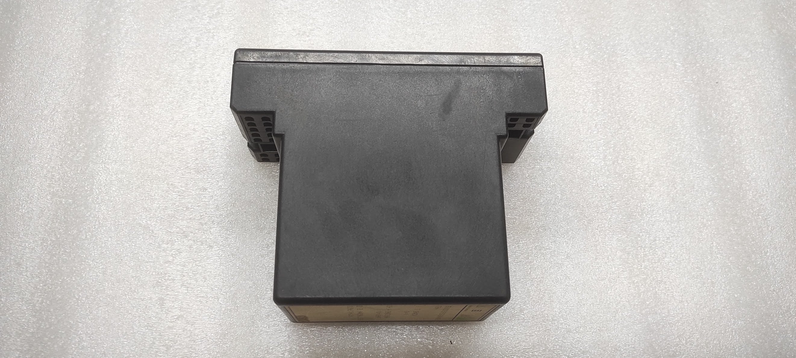 GOSSEN METRAWATT CAMILLE BAUER GTU0150S1F1C01A04K02 T2H4 184-276VAC
