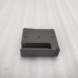 FUJI ELECTRIC NP1AX04-MR ANALOG INPUT MODULE NP1AX04MR