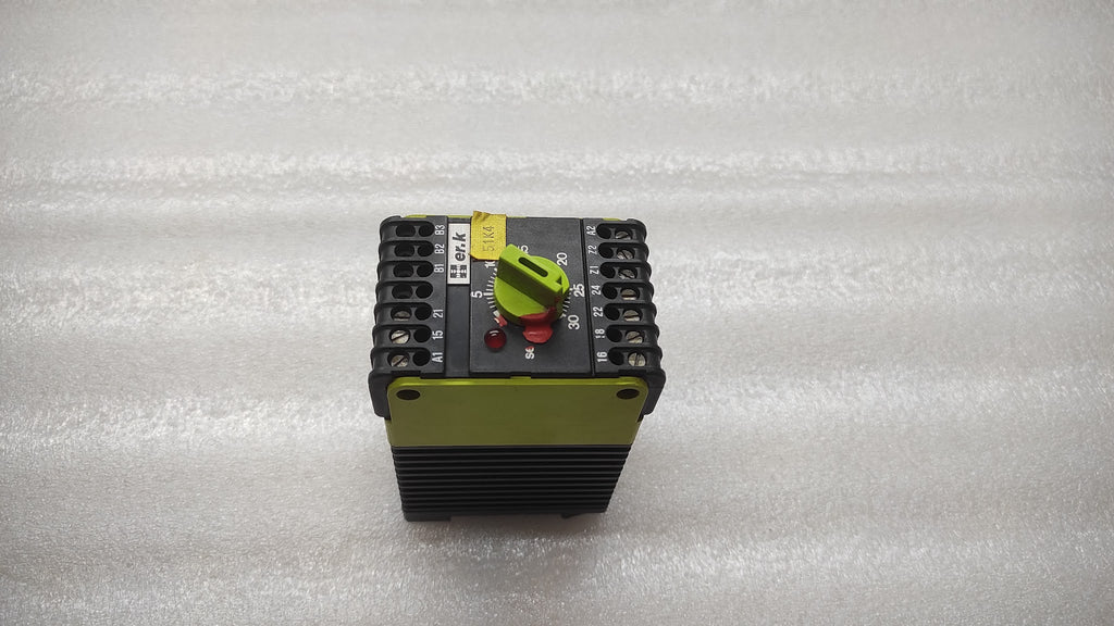 TELE OVE ER.K TIME RELAY 220V 0-30 SEC