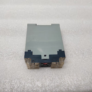 SCHLEICHER KZT11 TIME RELAY 06012802 293 077 1.5-30S 230V