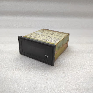 MURAYAMA DENKI DM-6042A DIGITAL THERMOMETER 90-125V