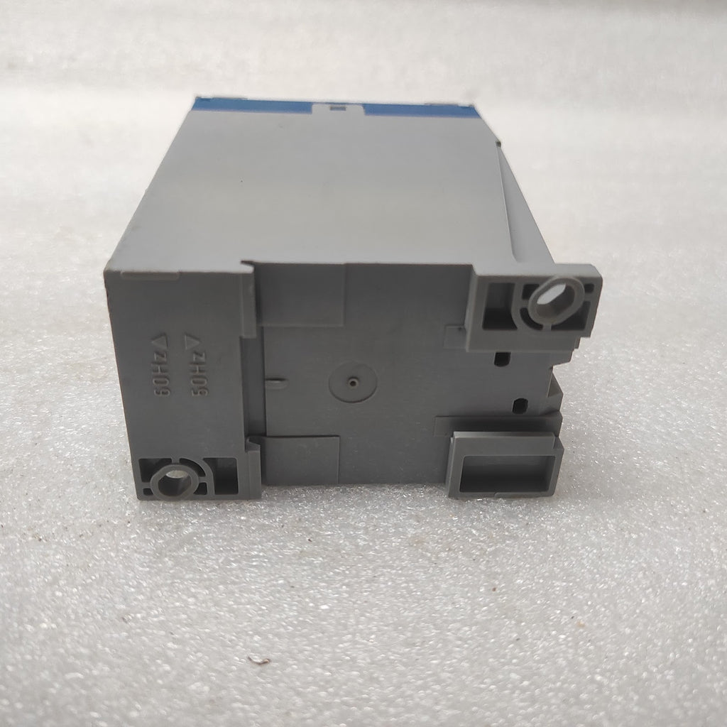 SCHLEICHER SXT12 VOLTAGE RELAY 220V-240V