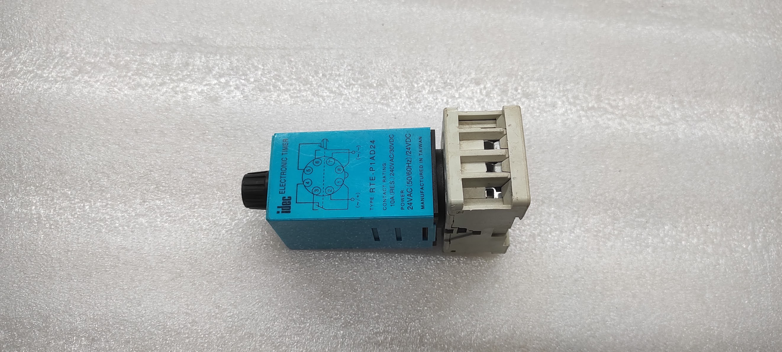 IDEC RTE-P1AD24 ELECTRONIC TIMER 24VAC-DC