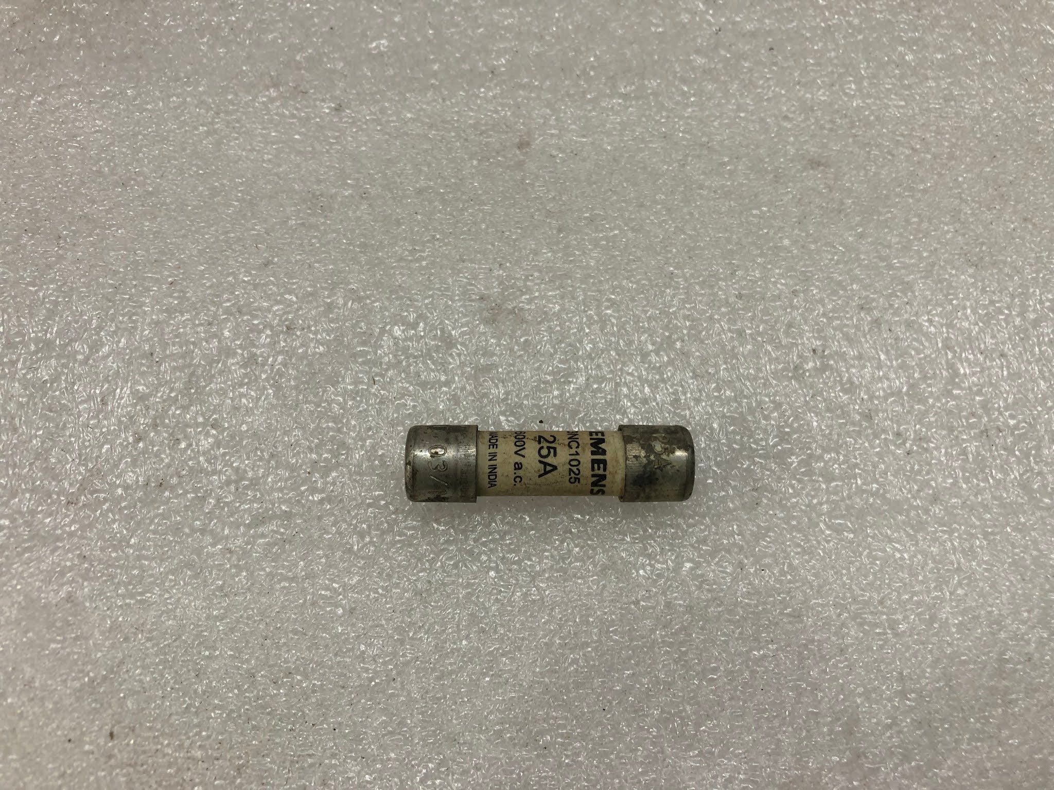 SIEMENS 3NC1025 CARTRIDGE FUSE 10X38 MM 25A 600VAC LOT OF 40 PC
