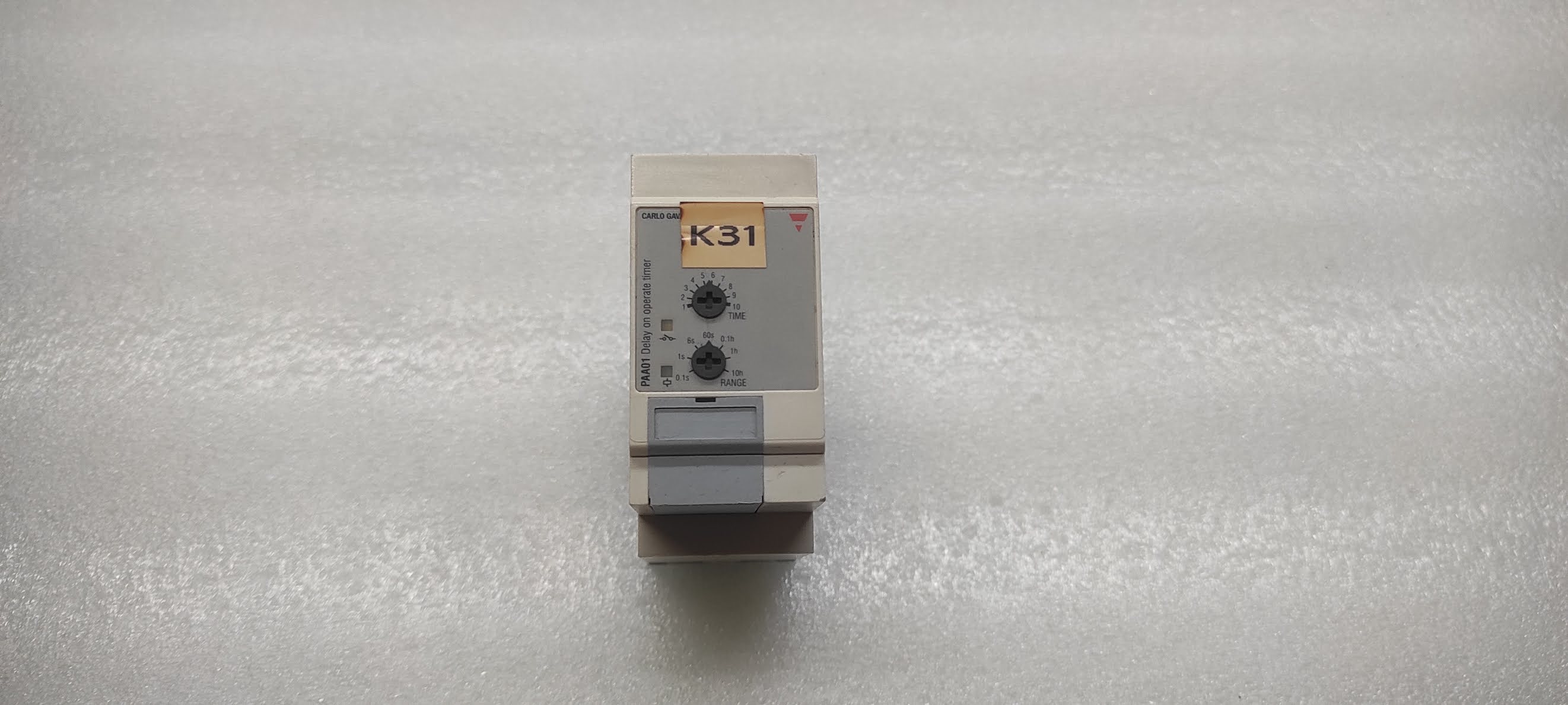 CARLO GAVAZZI PAA01DM24 DELAY ON OPERATE TIMER 24-240VAC/DC