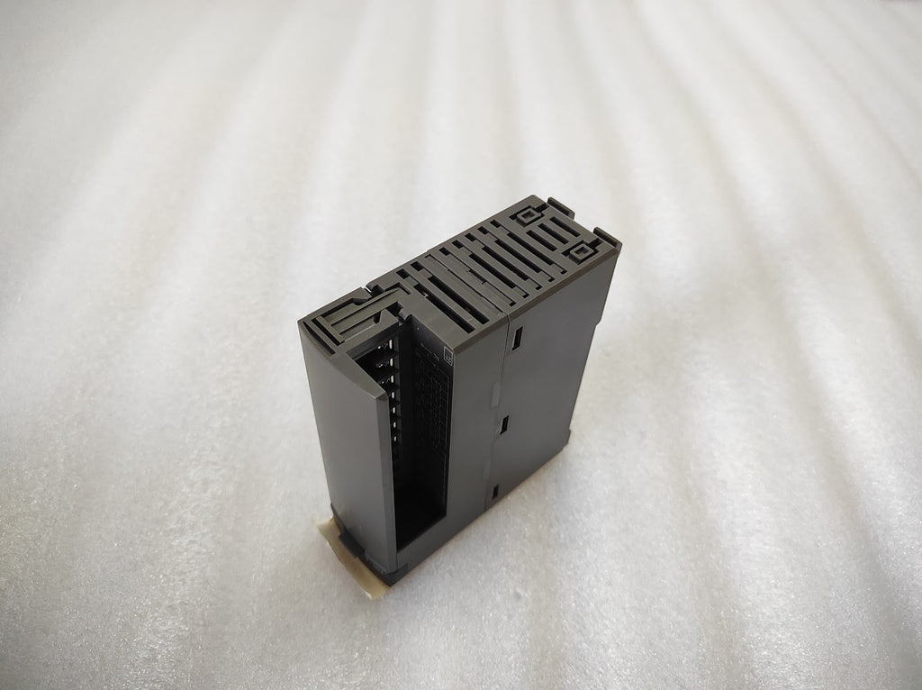 FUJI ELECTRIC NP1W1606T DIGITAL I/O MODULE