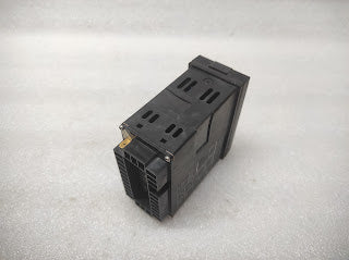 JUMO DTRON 08.1 TEMPERATURE CONTROLLER 703032/50-001-000-00-001 93-263V 70/00340