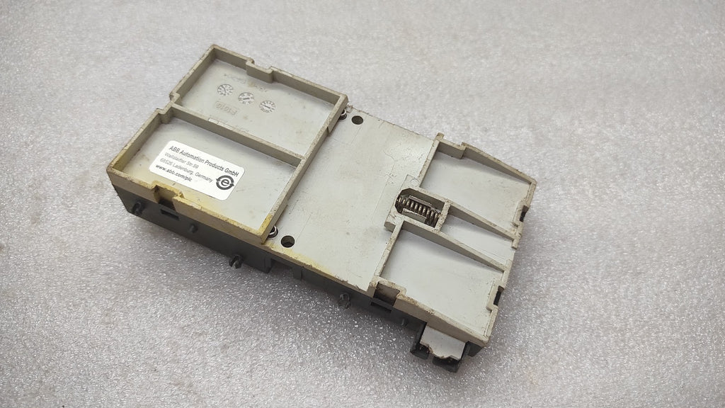 ABB TU516 B9 I/O TERMINAL UNIT 1SAP212000R0001
