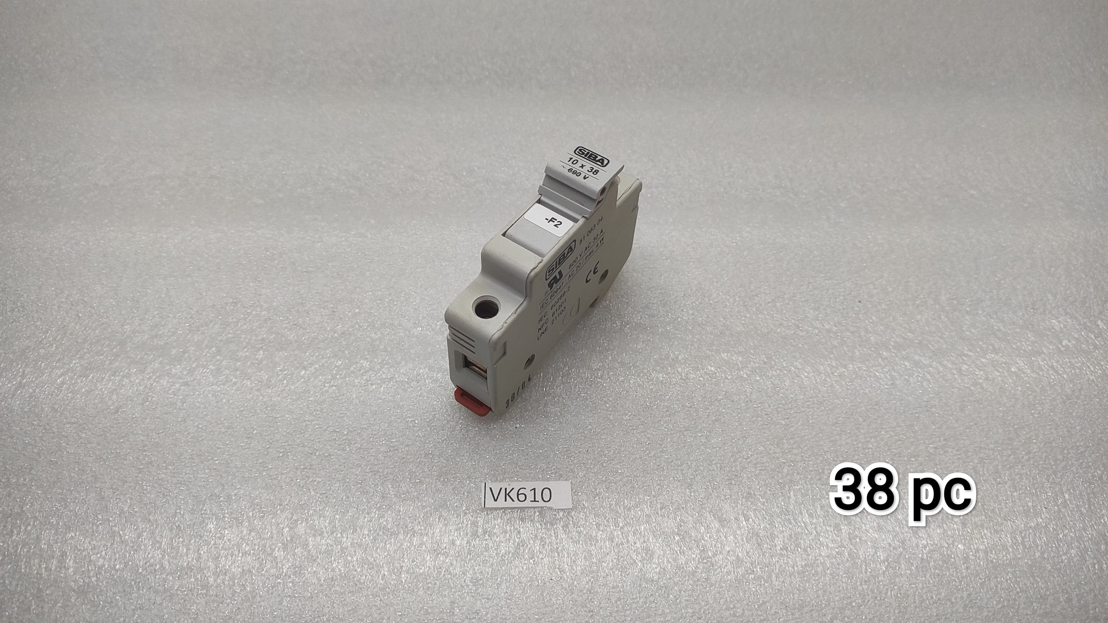 SIBA 5106304 FUSE HOLDER 10X38 600VAC 30A LOT OF 9 UNIT