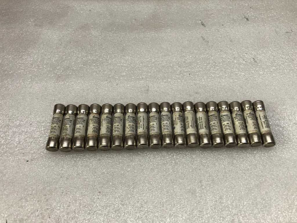 BUSSMANN SC-30 TIME DELAY FUSE 480VAC/300VDC LOT OF 18 UNIT