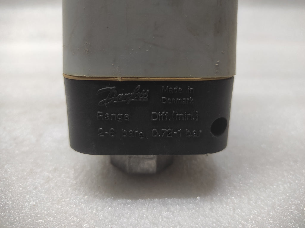 DANFOSS 031E0215 PRESSURE SWITCH