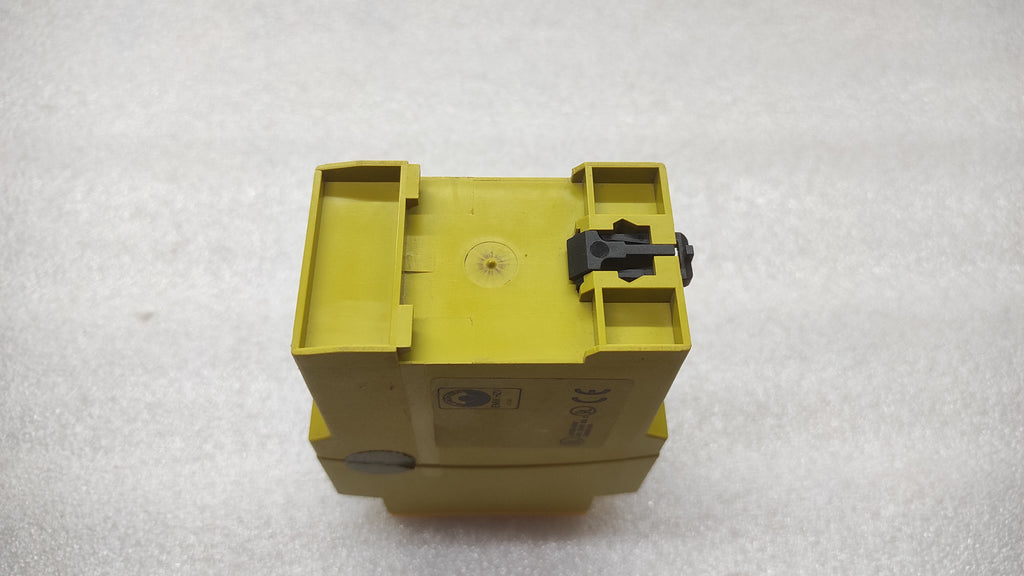 PILZ P2HZ X1 24VDC 3S 10 SAFETY RELAY 774340 24VDC