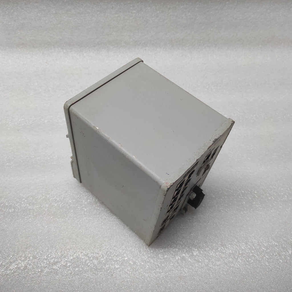 ALLEN BRADLEY STRATIX 5700 ETHERNET SWITCH 1783-BMS10CL