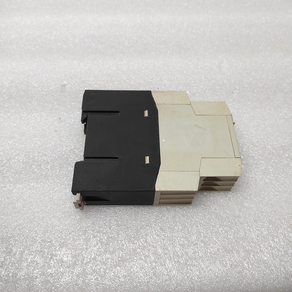 MOELLER ETS4-VS3 AMPLIFIER MODULE 24VDC