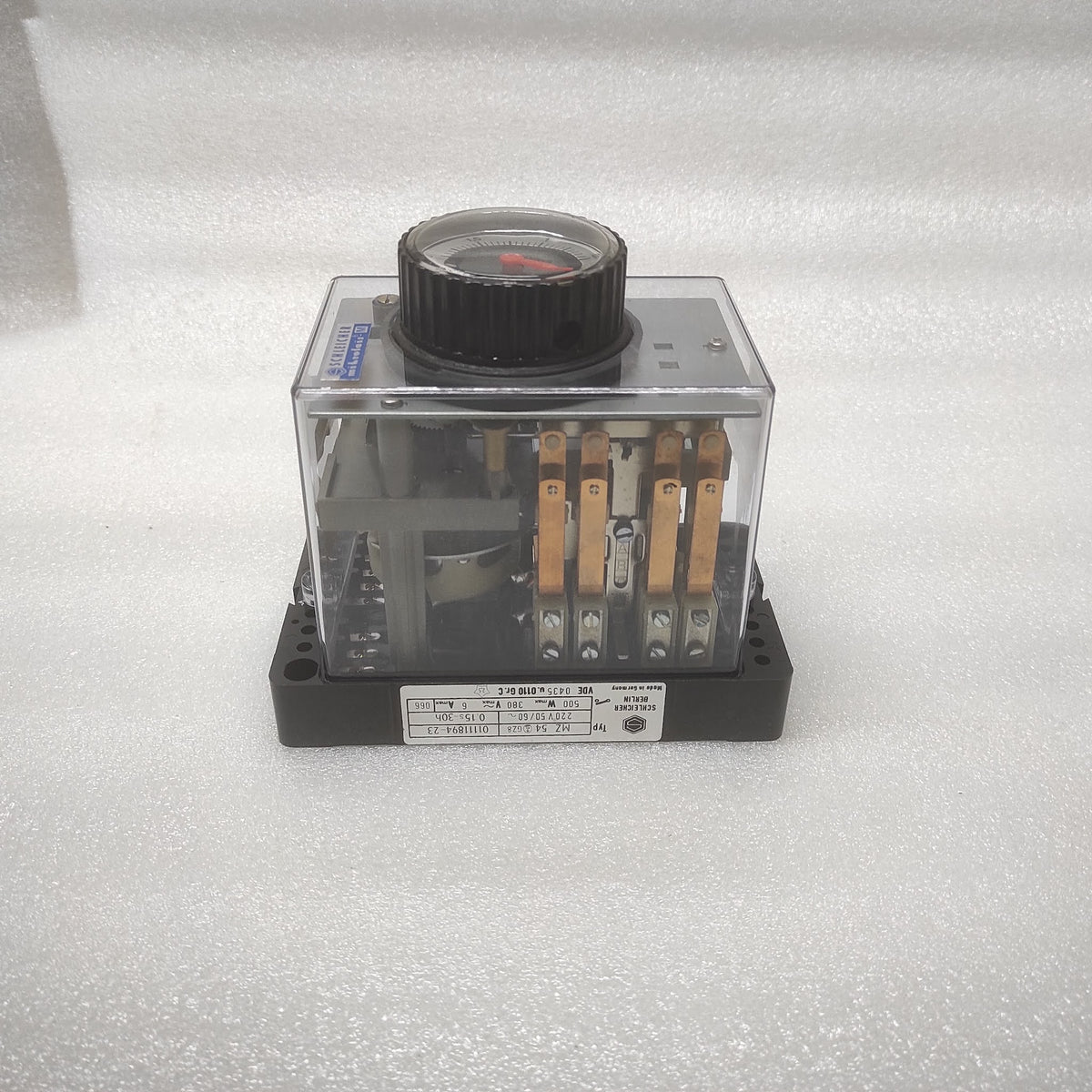 SCHLEICHER MZ 54 TIME RELAY 01111894-23 220V 0.15S-30H MZ54SGZ8