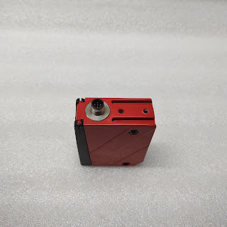 LEUZE ELECTRONIC ODSLR 96B M/C6-2000-S12 OPTICAL DISTANCE SENSOR 50106732 18-30V