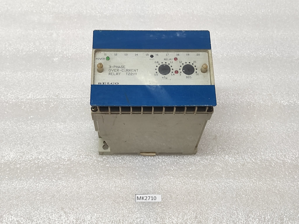 SELCO T2200-31 3-PHASE OVERCURRENT RELAY 440VAC
