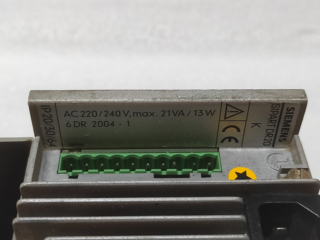 SIEMENS SIPART DR20K INDUSTRIAL PROCESS CONTROLLER 6DR20041
