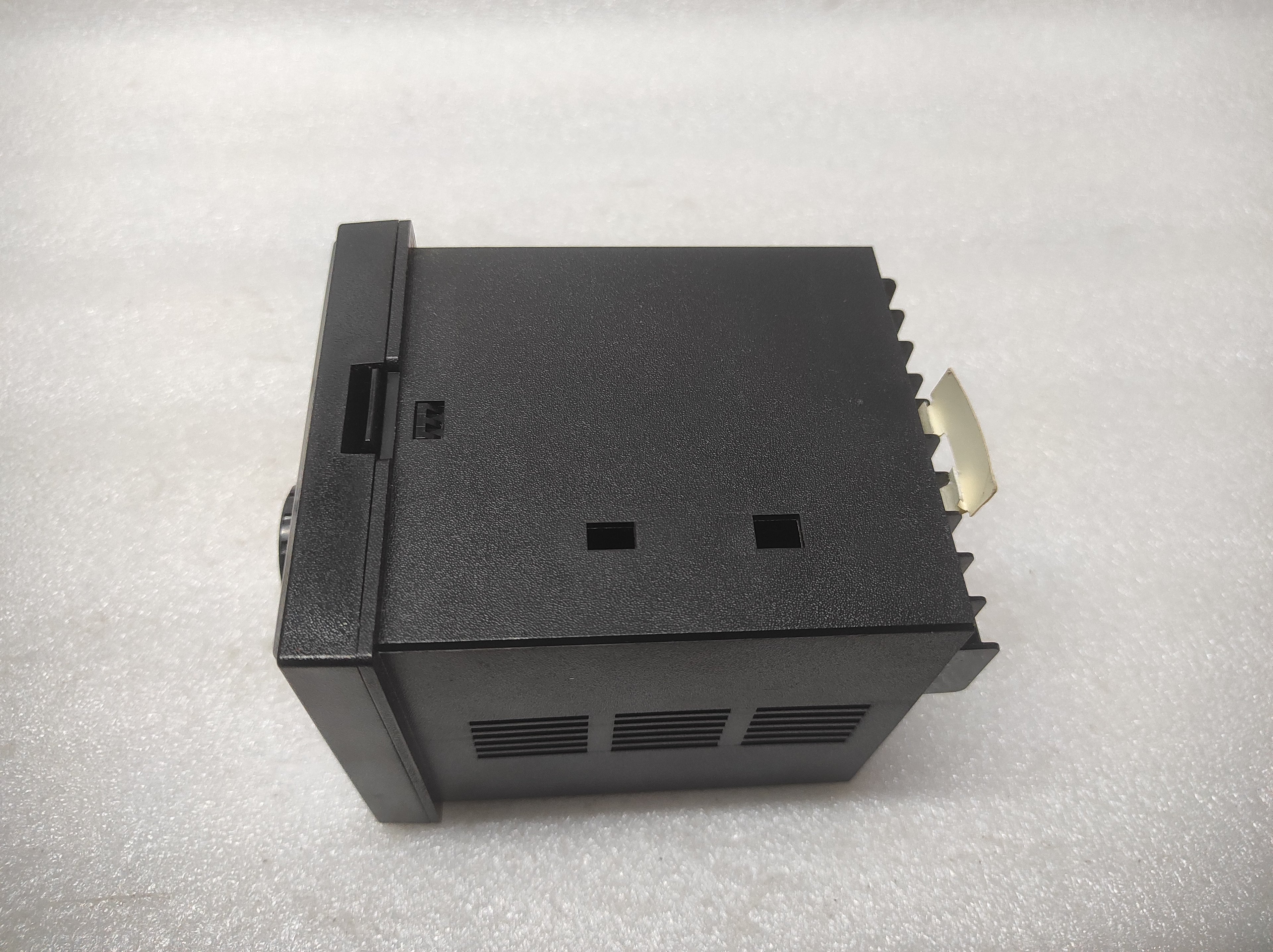 HANYOUNG NUX HY-2000-FPMNR 07 TEMPERATURE CONTROLLER 110-220V