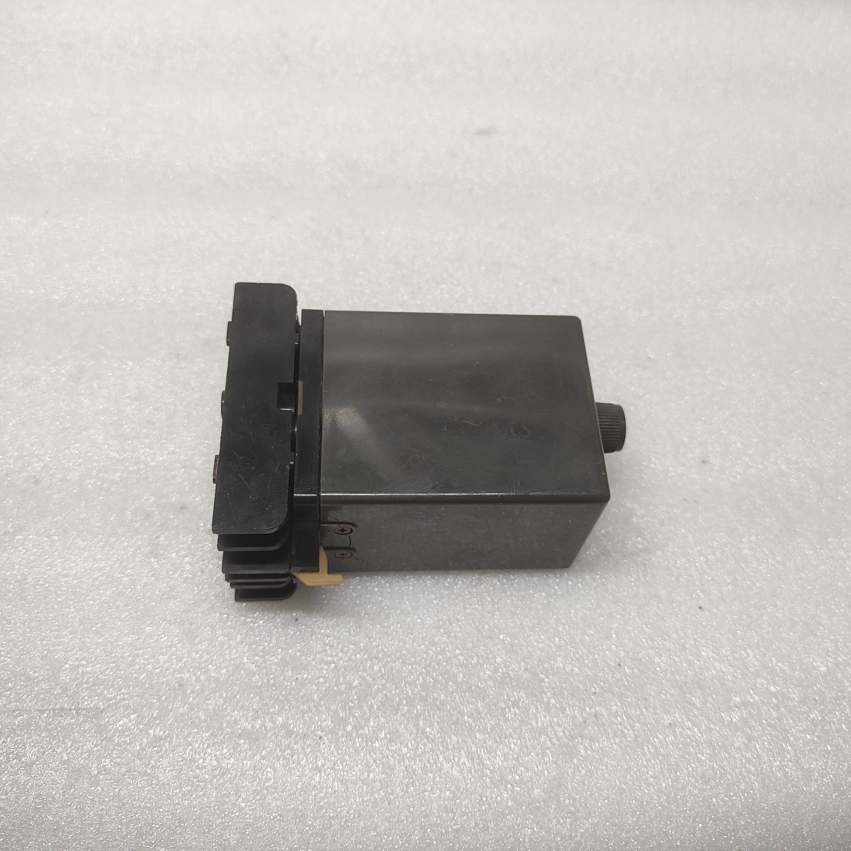 OMRON PE STP-NM SUBMINY TIMER 220VAC 404810