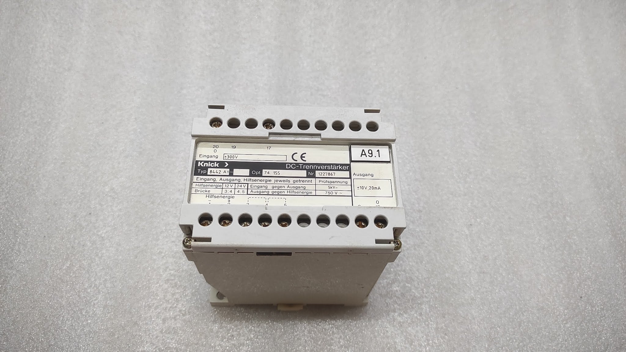 KNICK 8439 A1 DC-ISOLATING AMPLIFIER CRACKED BODY