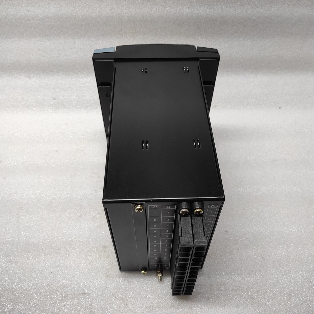 GE MULTILIN MIV2 MIVII3000E00HI00 VOLTAGE FREQUENCY RELAY