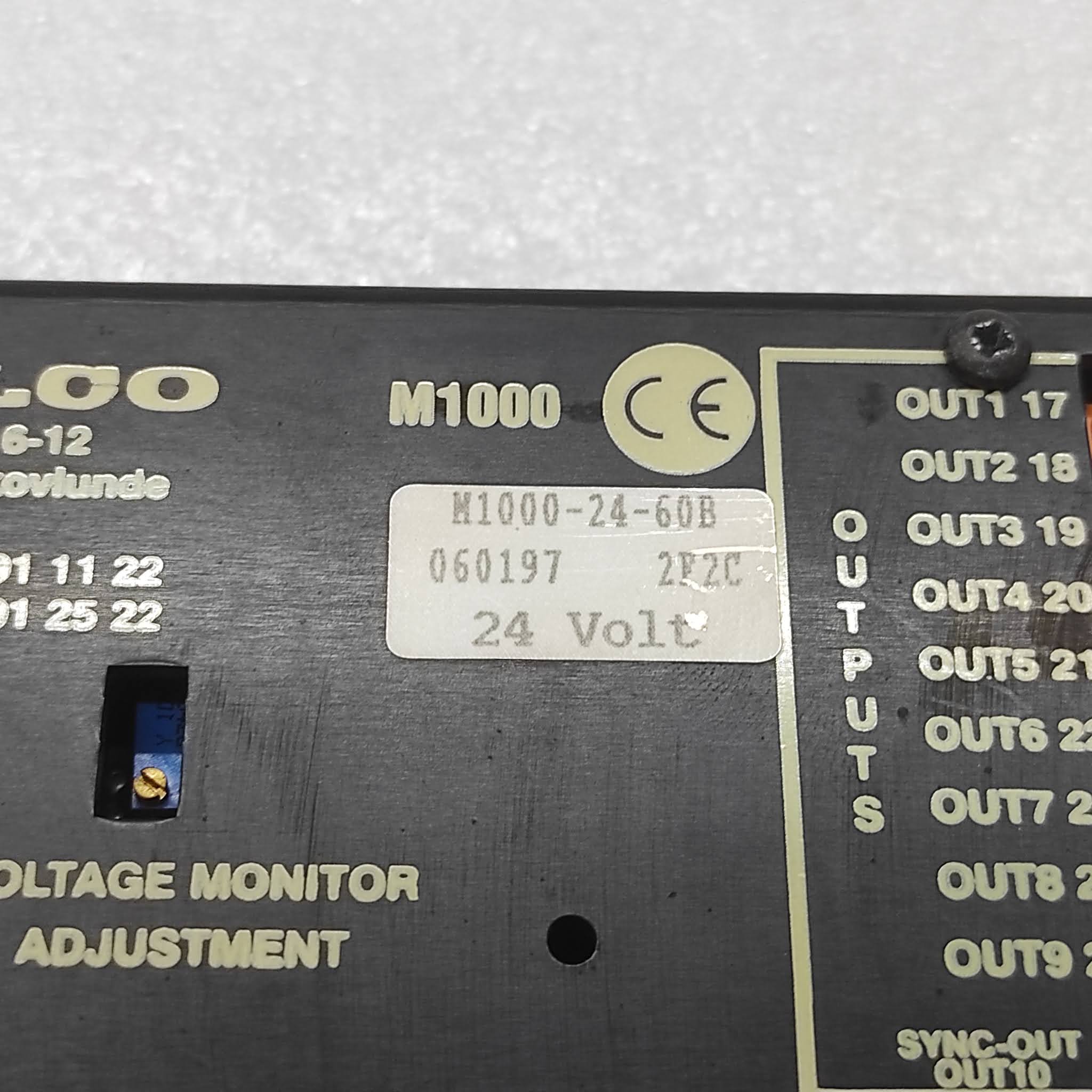SELCO M1000-24-60B ALARM MONITOR CARLA ESTERLINE AUXITROL 24VDC