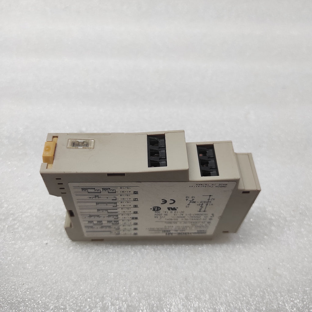 OMRON H3DE-M1 MULTIFUNCTION TIME DELAY RELAY 0.1S-120H 24-230VAC/DC