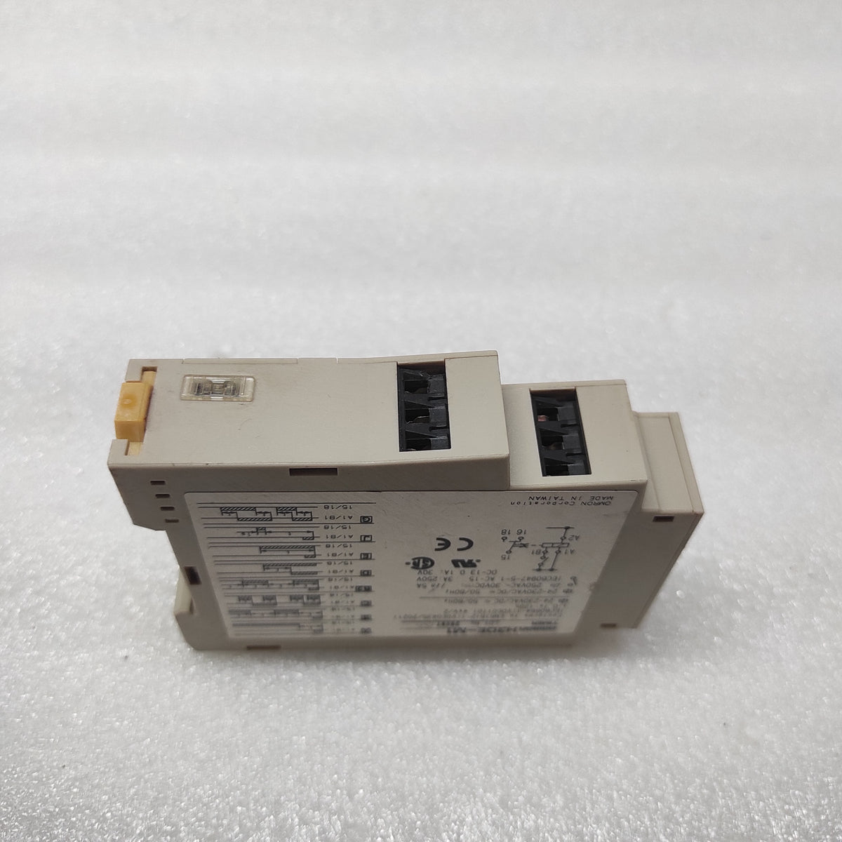 OMRON H3DE-M1 MULTIFUNCTION TIME DELAY RELAY 0.1S-120H 24-230VAC/DC