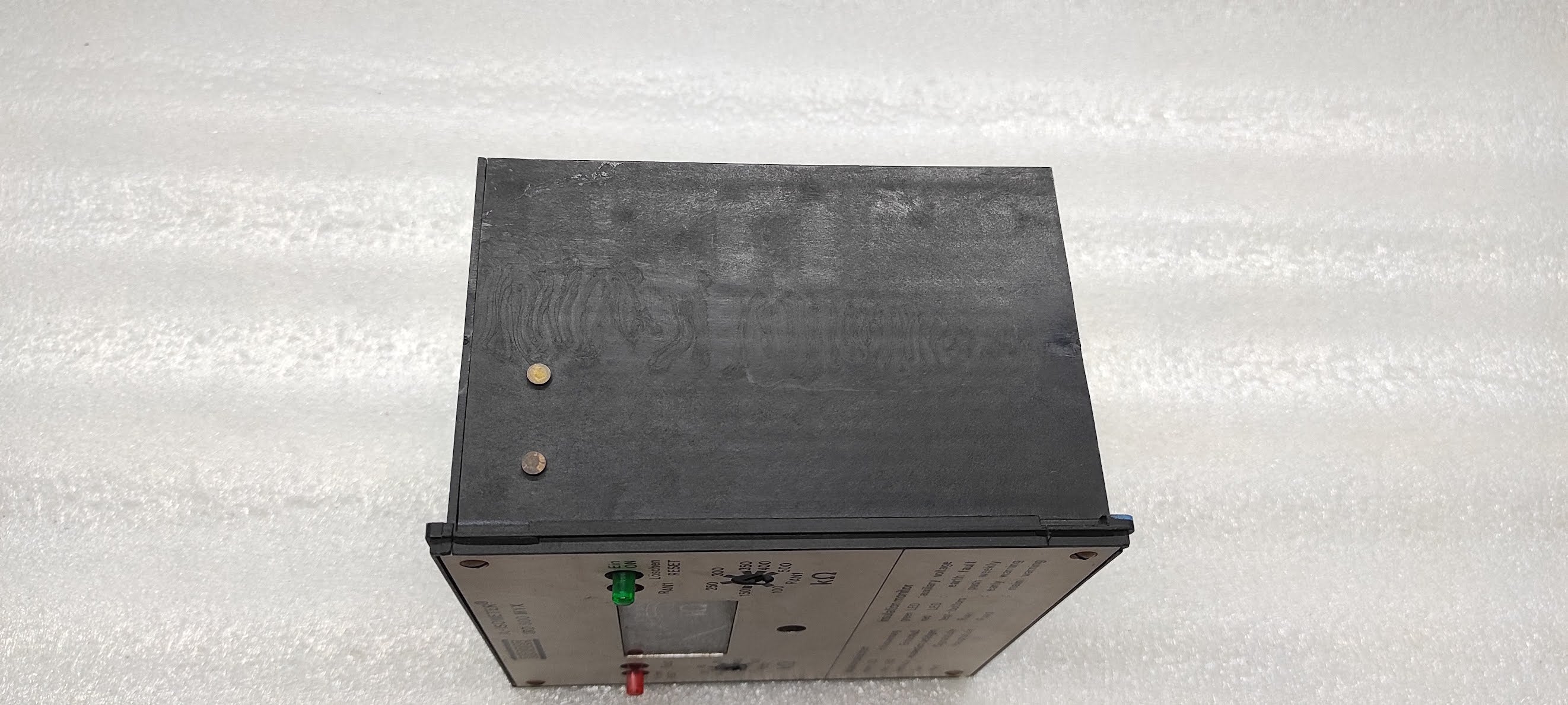 BENDER IRD-800-MYX A-ISOMETER 984666 INSULATION MONITOR 220V 5A 1100VA