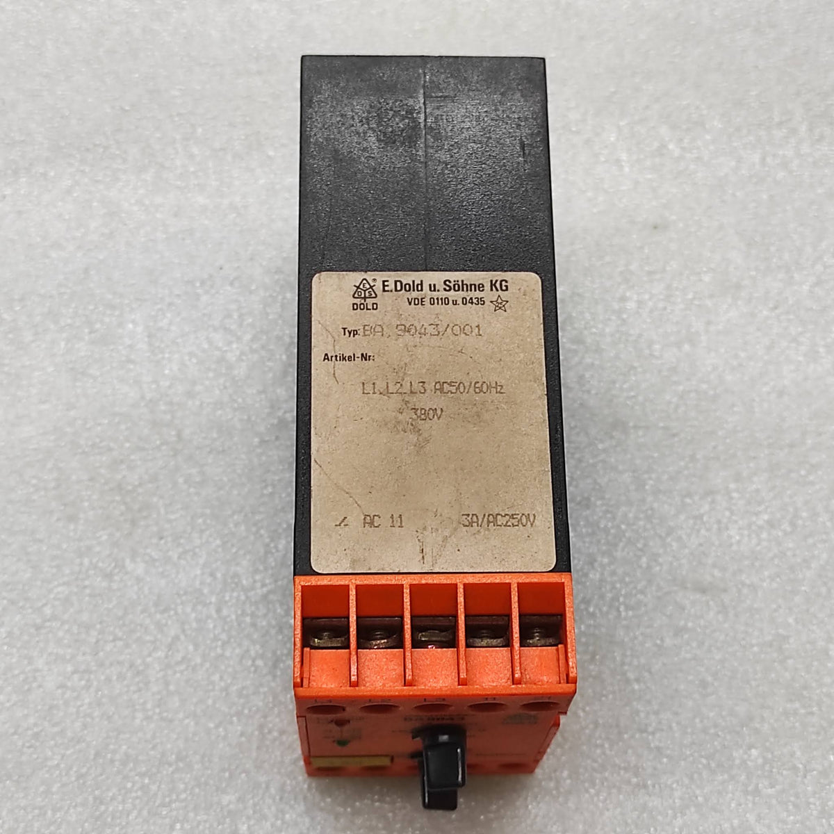 DOLD BA9043 VOLTAGE MONITORING RELAY 380V BA9043/001