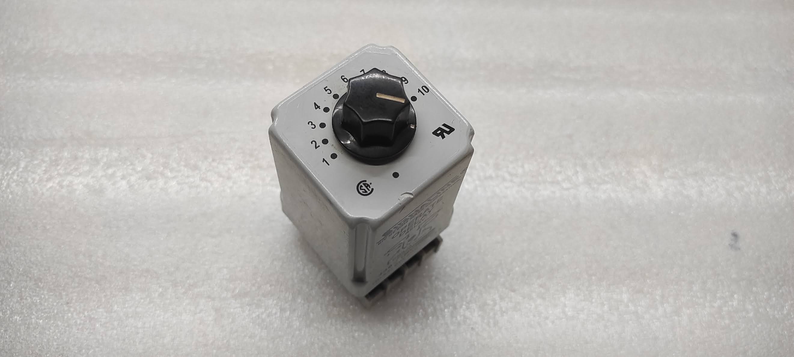 SIGNALINE 330-120V-10SEC OPERATE DELAY RELAY