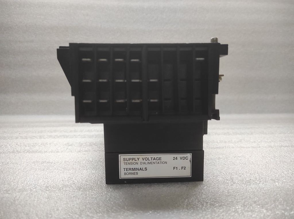 SE STR58U MASTERPACT TRIP UNIT 5000A MERLIN GERIN
