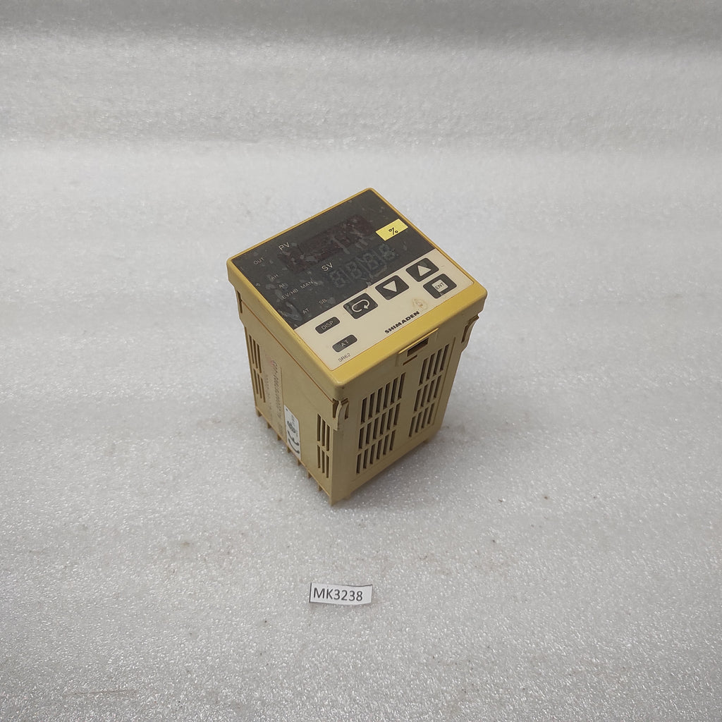 SHIMADEN SR62 TEMPERATURE CONTROLLER SR62-411-90-0000C 100-240V