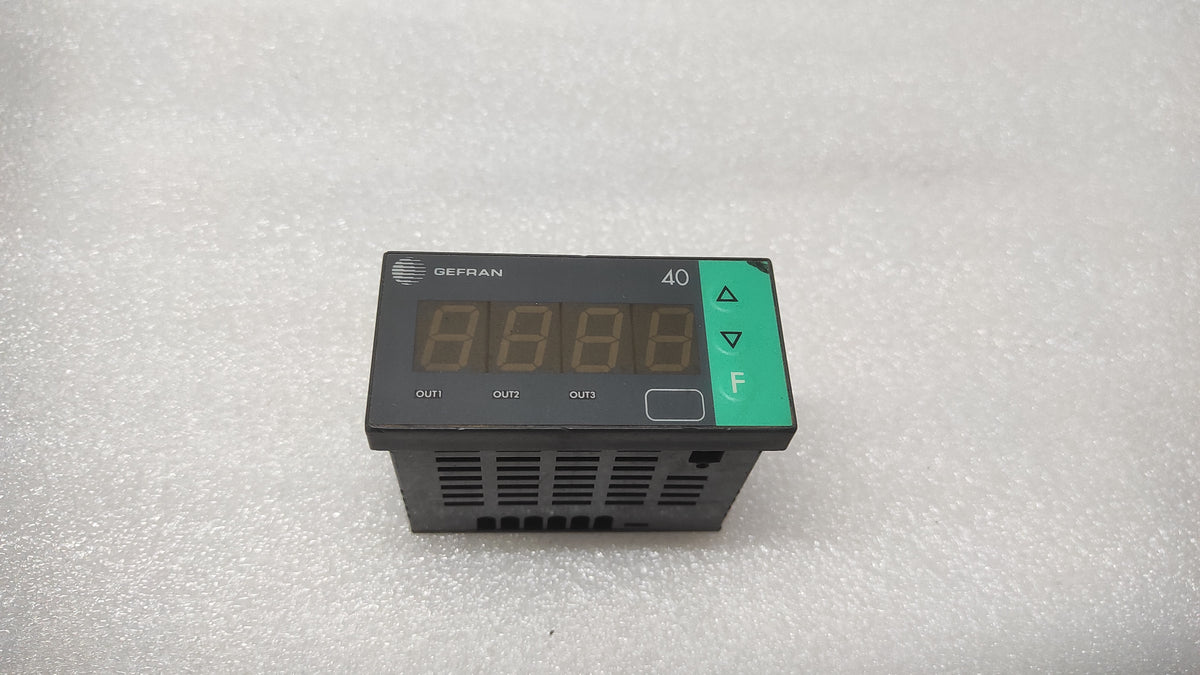 GEFRAN 40T-72-4-00-RR-00-9-000 DIGITAL PANEL METER 11-27VDC/18-27VAC 4.5VA