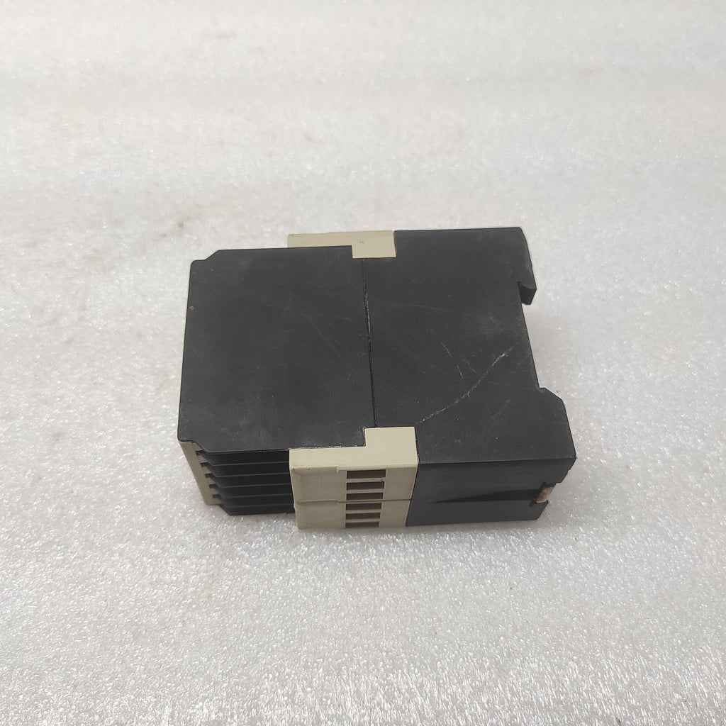 TELEMECANIQUE RM3 TAR114TS7 TIME DELAY RELAY 055691 480-500V
