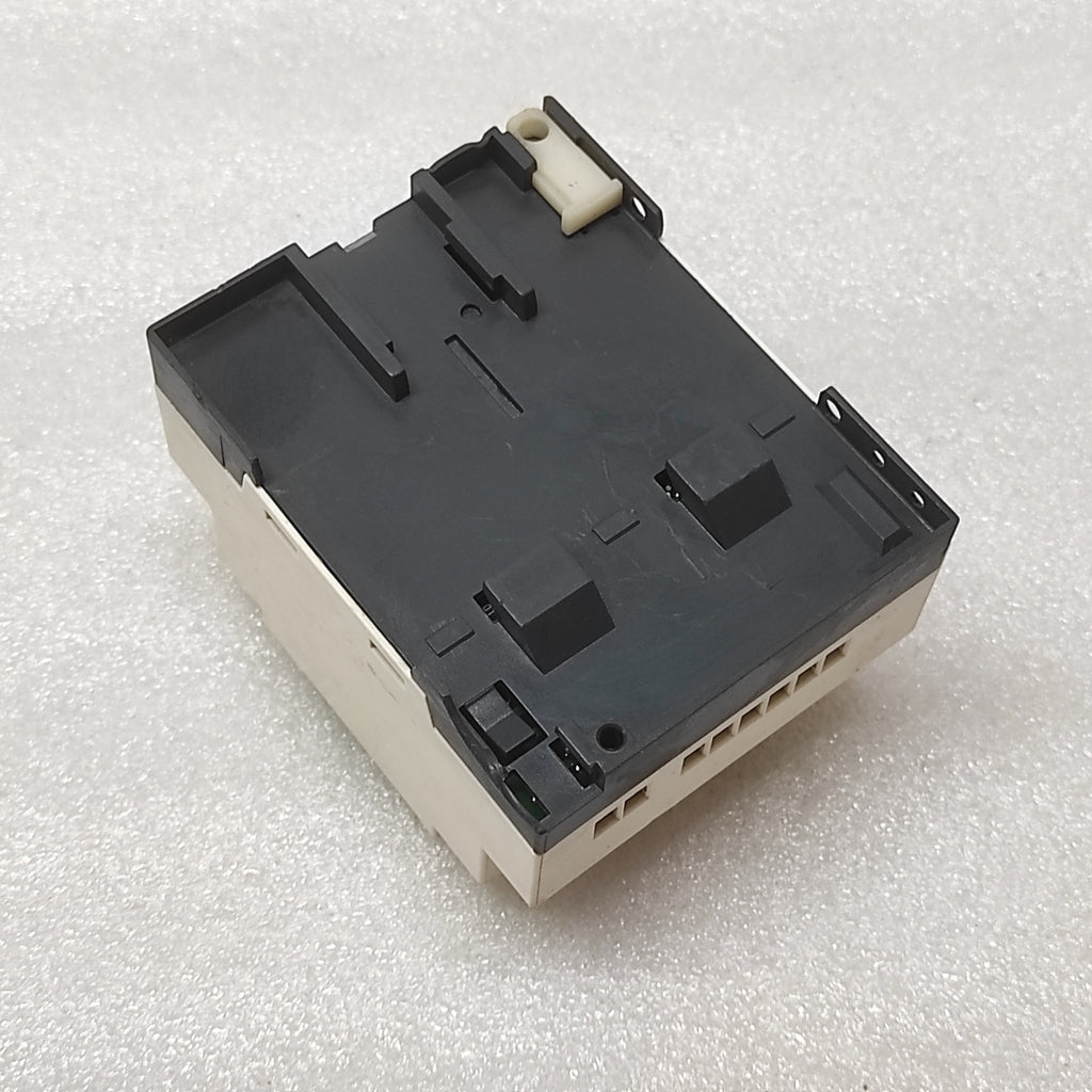 SE SR3B101BD LOGIC RELAY 24VDC