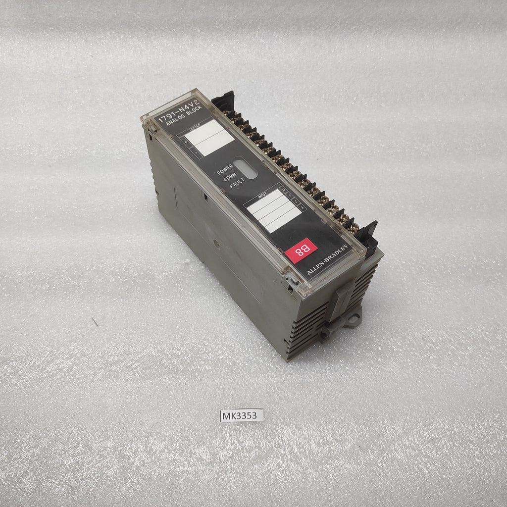 ALLEN BRADLEY CAT 1791-N4V2 ANALOG BLOCK 120VAC