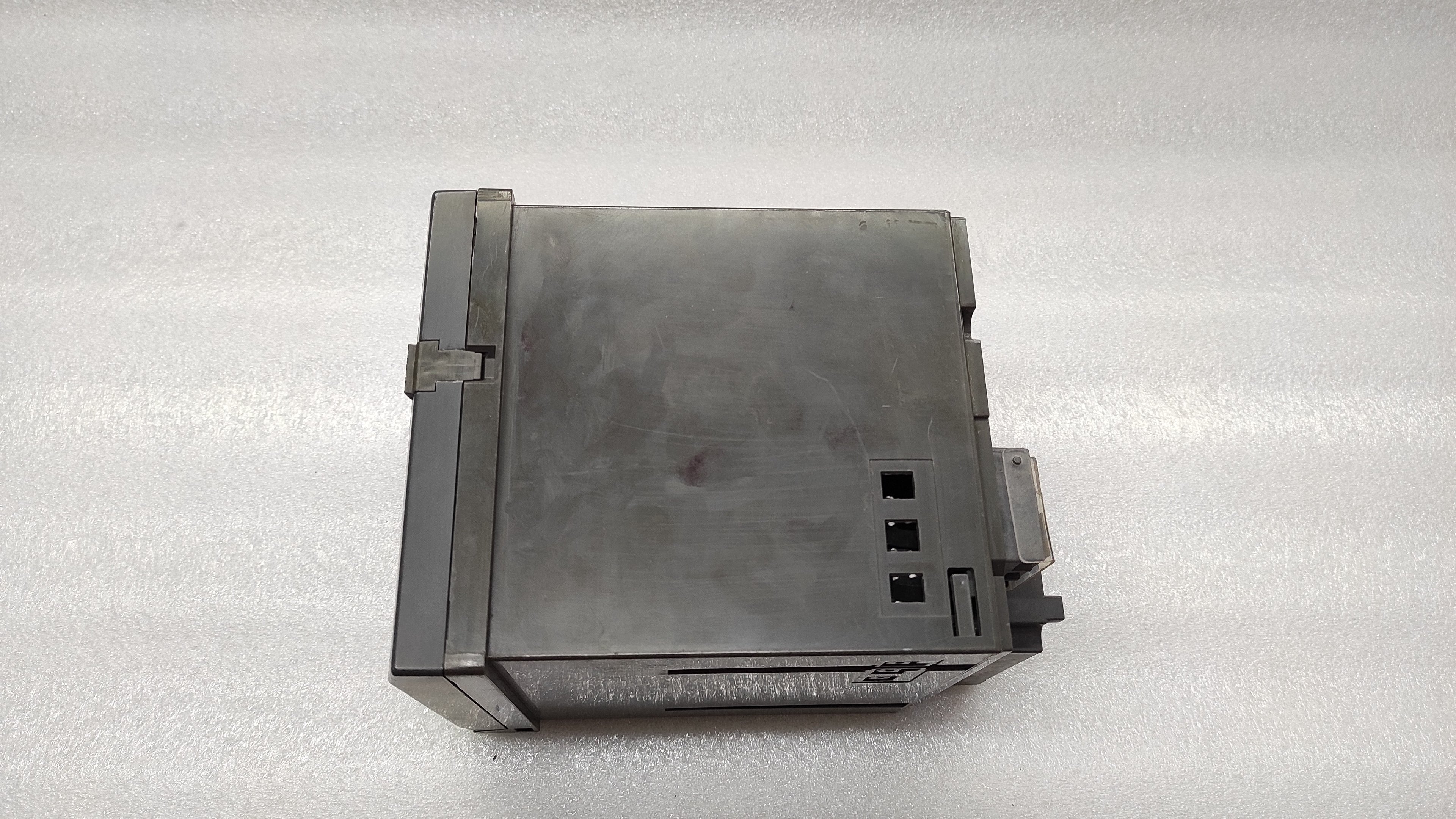 YOKOGAWA SR13-E-1 STRIP CHART RECORDER 100-240VAC SR13