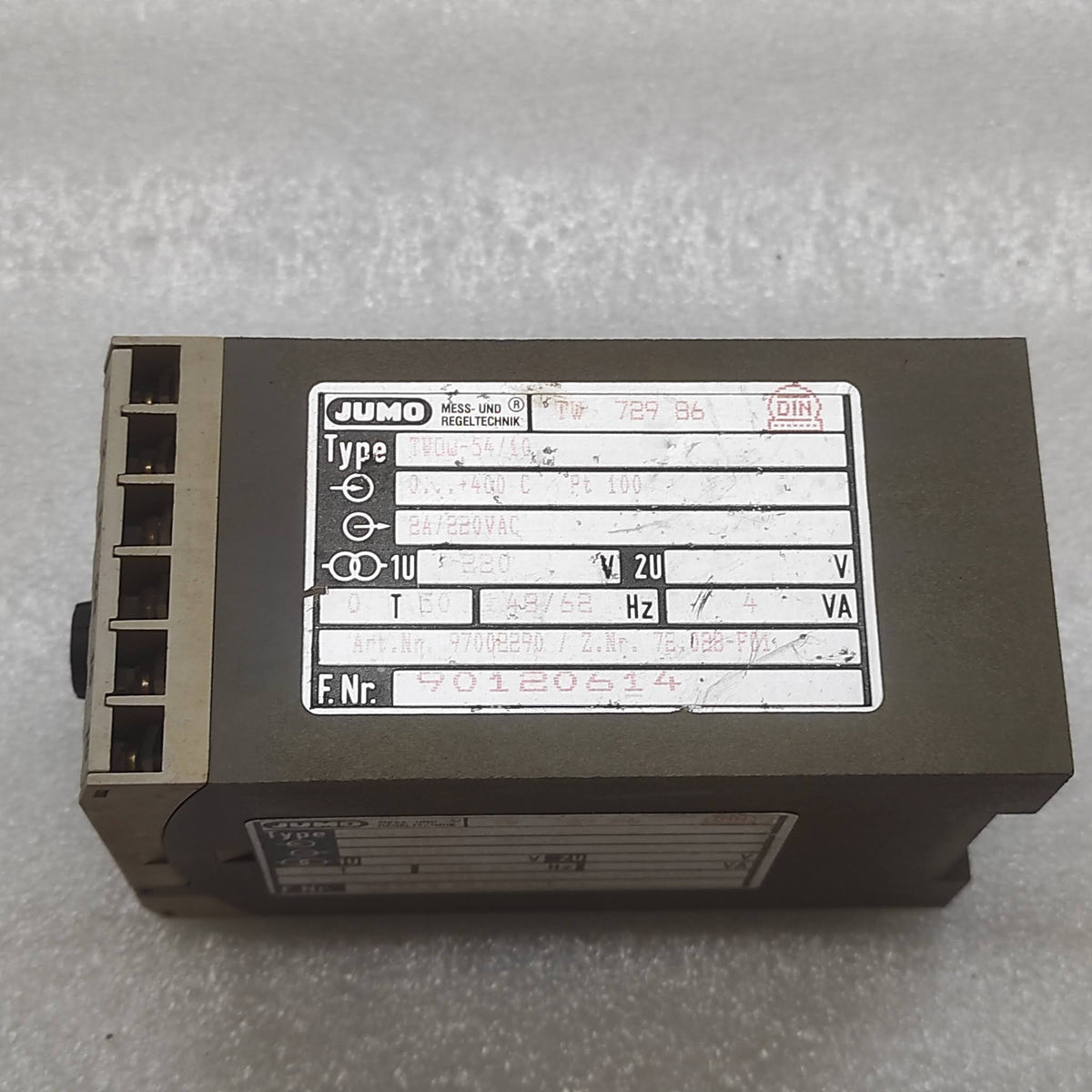 JUMO TW72986 TEMPERATURE CONTROLLER TWOW-54/10 97002290 0-400'C 220V