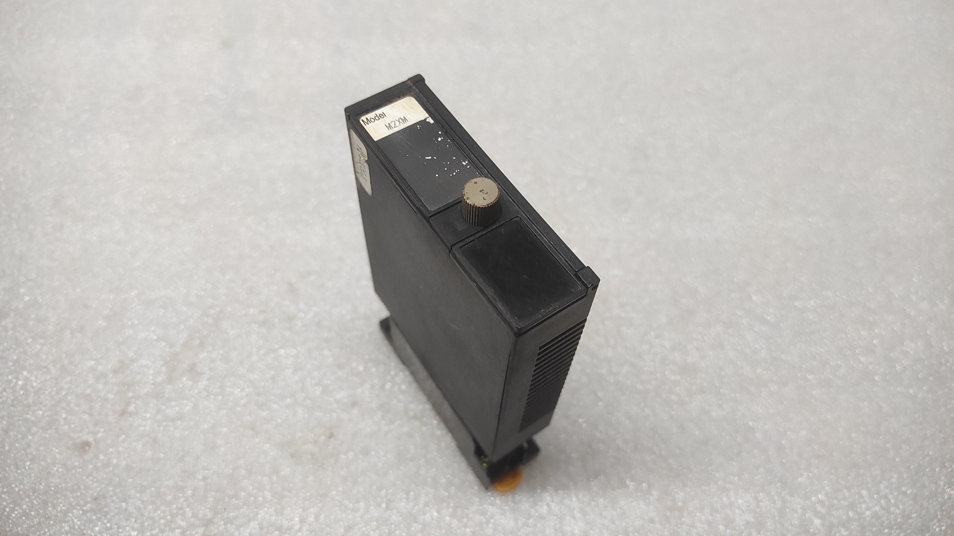 M-SYSTEM M2XM POT TRANSMITTER M2XM-1Z1-M2-X 100-240VAC