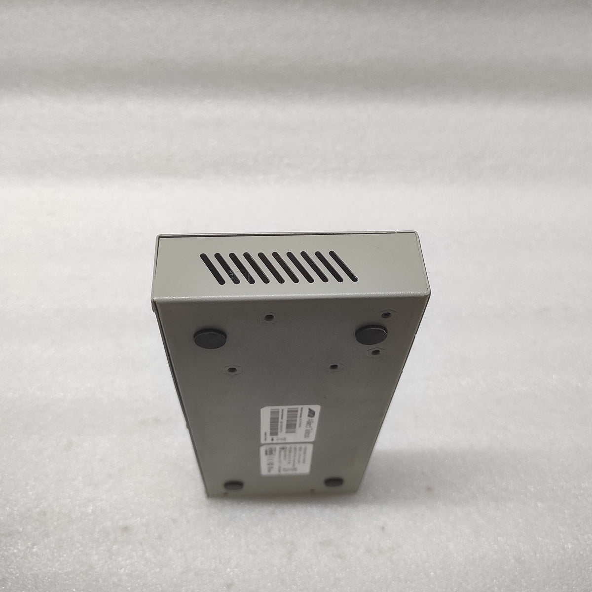 ALLIED TELESIS AT-FSW708 10BASE-T/100BASE-TX 8-PORT FAST ETHERNET SWITCH