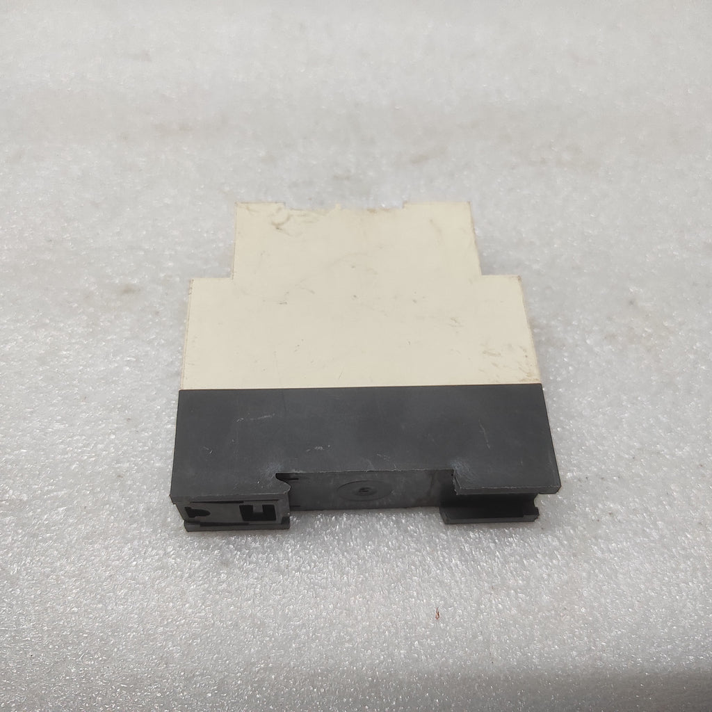 LOT OF 2 X RE7TL11BU ON DELAY TIMING RELAY 0.05S-300H LOT OF 2 UNIT
