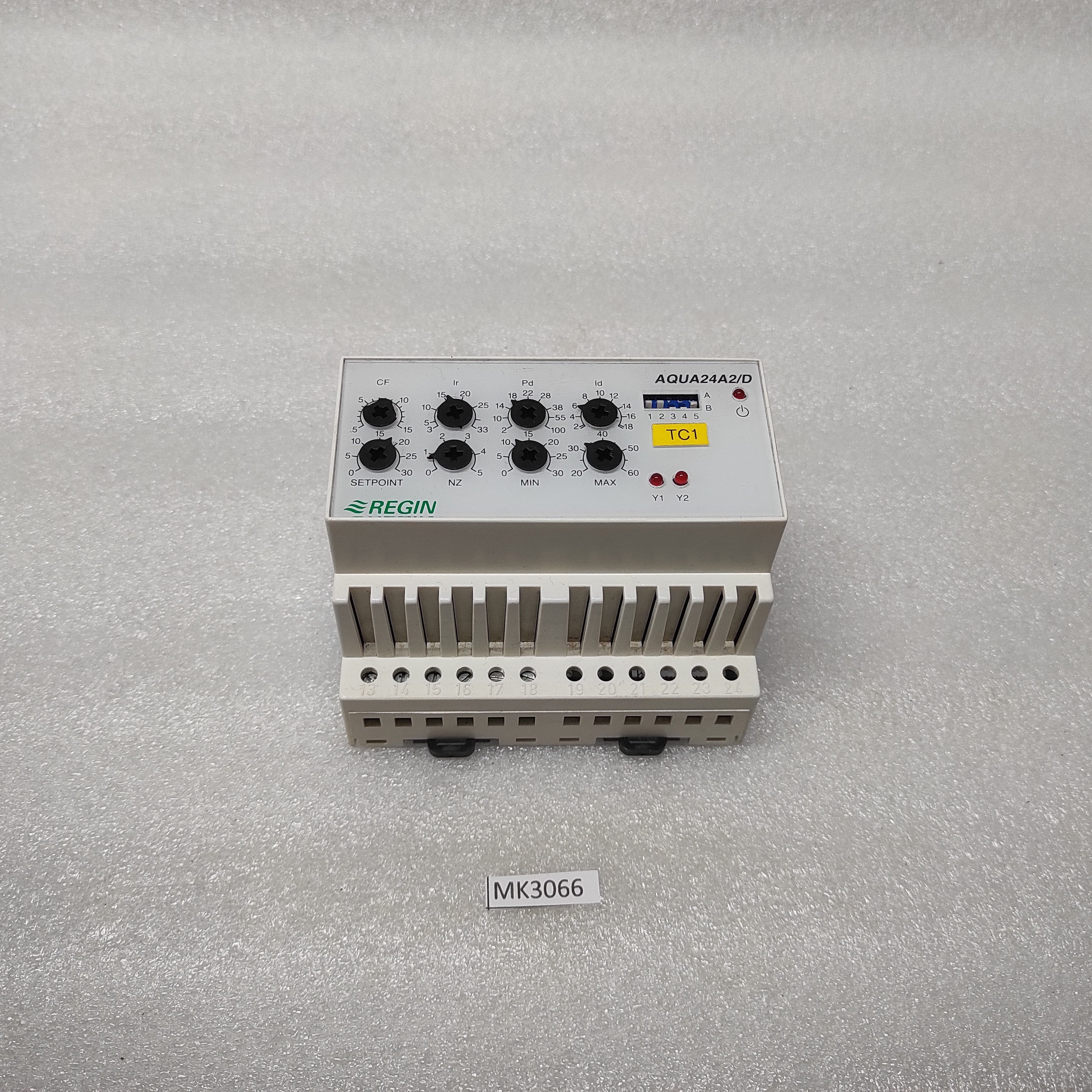 AB REGIN AQUA24A2/D TEMPERATURE CONTROLLER