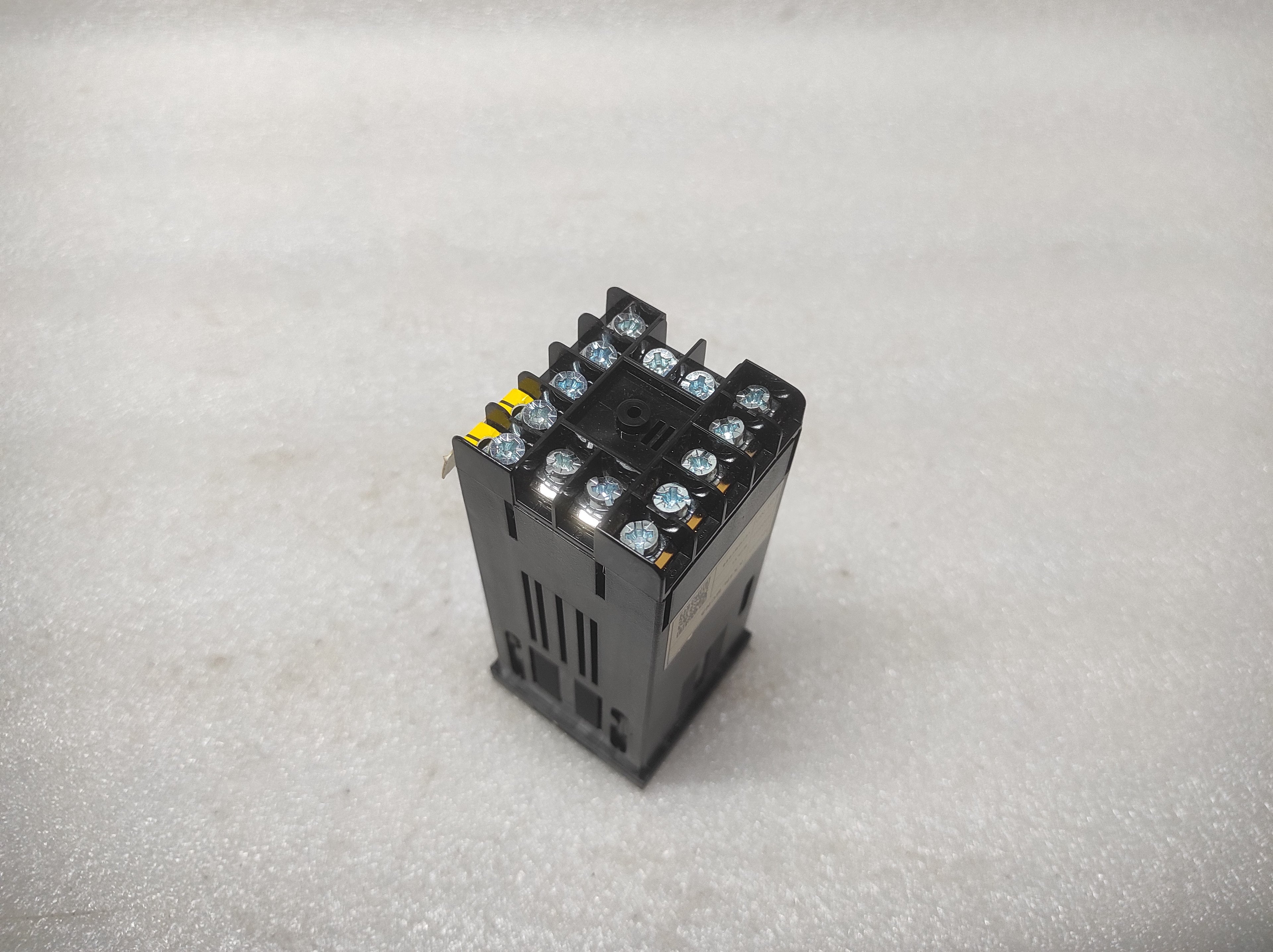 HANYOUNG NUX KX4N MCNA TEMPERATURE CONTROLLER 100-240VAC